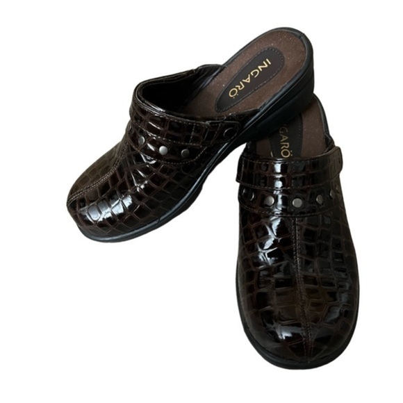 Ingaro Dark Brown Faux Crock Leather Clogs - Picture 4 of 14